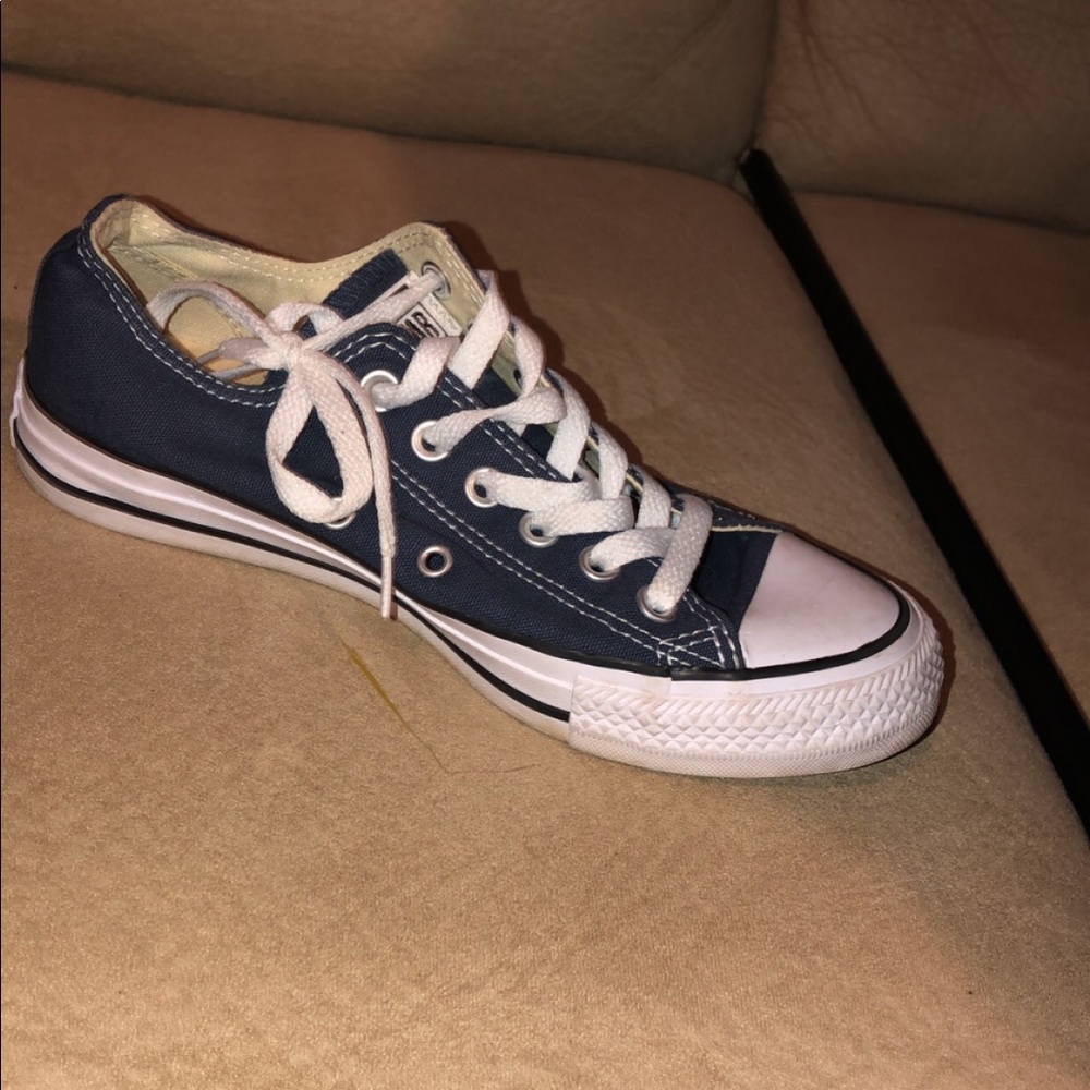 Navy Blue Converse (Good condition)